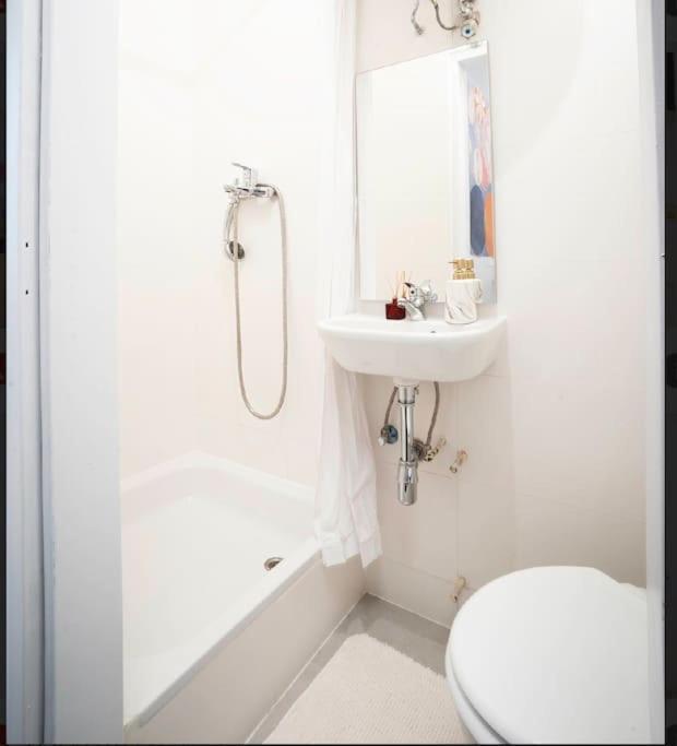 Cozy Flat - 10Min To City Center ! Vienna Exterior photo